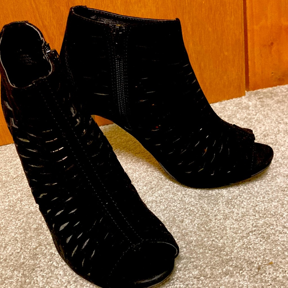 Women’s shoes